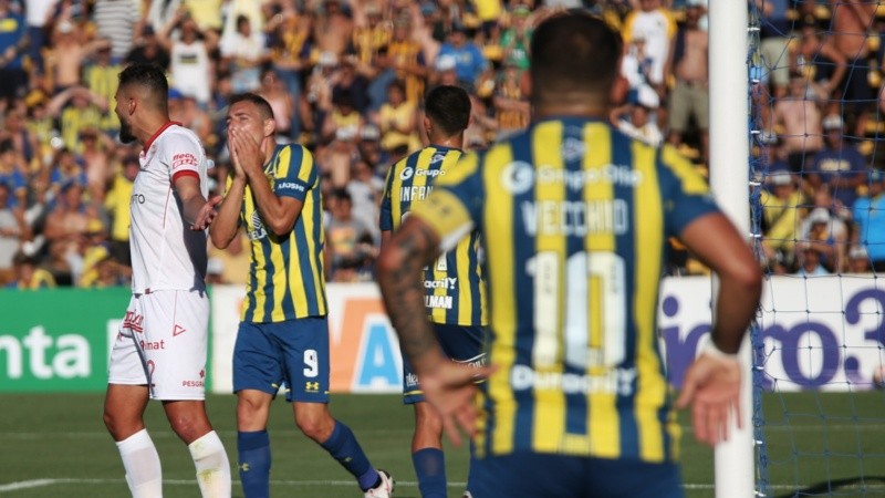 Ruben se lamenta, Vecchio mira: Central no logró el objetivo en la última fecha.
