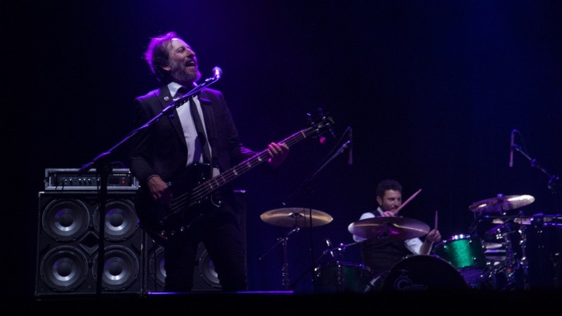 Fito volvió a tocar frente a su gente este sábado por la noche en el Hipódromo de Rosario.