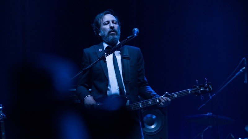 Fito volvió a tocar frente a su gente este sábado por la noche en el Hipódromo de Rosario.