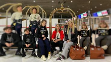 Wanda Nara junto a su hijos Valentino, Constantino, Benedicto, Francesca e Isabella.