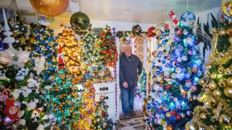 La familia empieza a decorar su vivienda desde el mes de agosto.