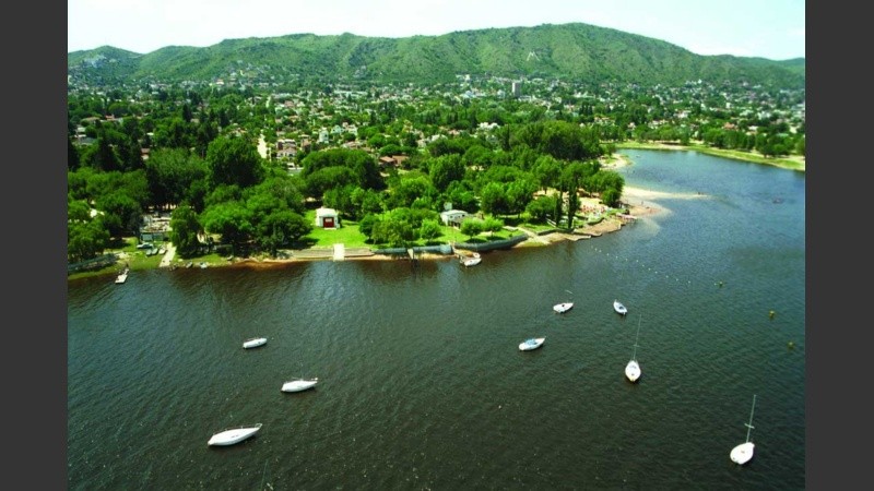 El lago San Roque es uno de los principales atractivos de la provincia
