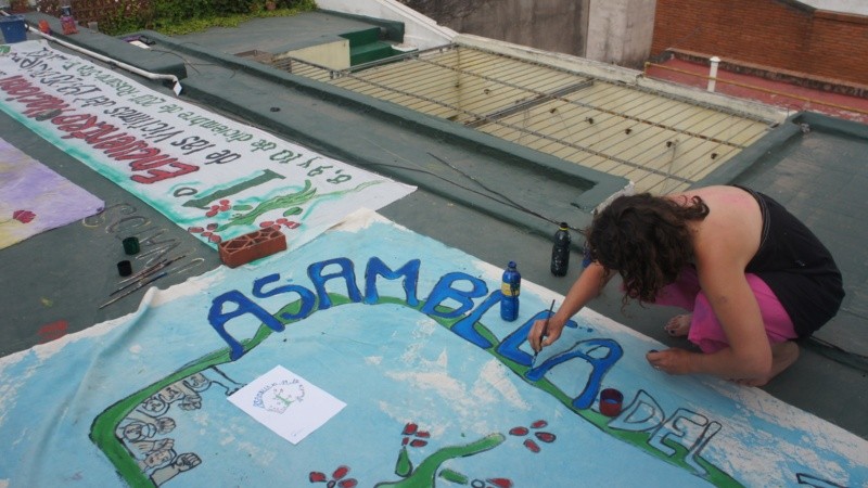 Los preparativos para el 1° Encuentro nacional de familiares de víctimas, realizado en Rosario en 2011.