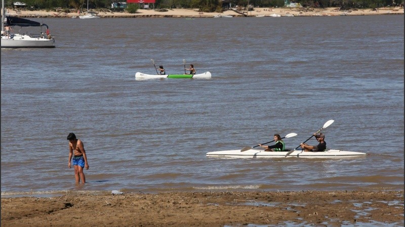 La prueba piloto se enmarca dentro de la escuela de Kayaks públicos que coordina el municipio.