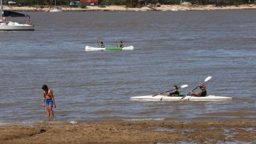 La prueba piloto se enmarca dentro de la escuela de Kayaks públicos que coordina el municipio.