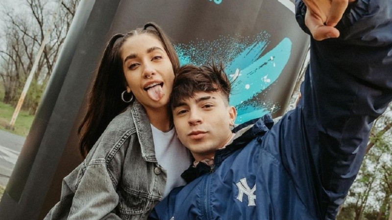Tras varios posteos la pareja confirmó su separación. 