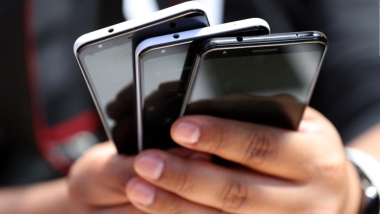 Bueno, bonito y barato: 6 modelos de celulares por menos de $100.000