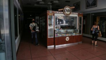 Galerías a oscuras en plena mañana.