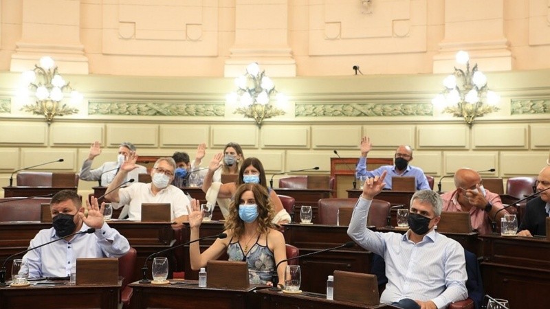 Diputados votaron la ley tributaria y pospusieron el Presupuesto.