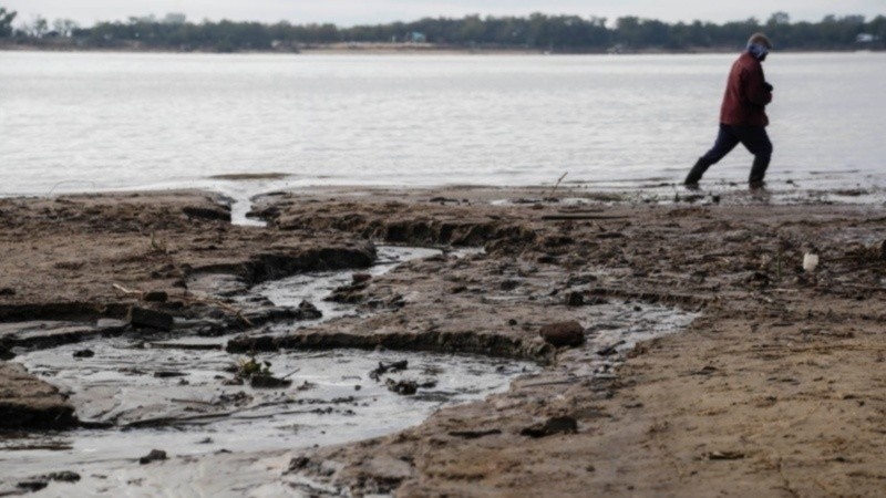 La bajante del río obliga a tomar medidas excepcionales.