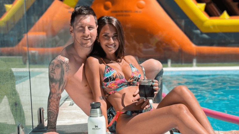 La Pulga tiene sus horas de vacaciones contadas, pronto regresará a París porque el fútbol continúa.