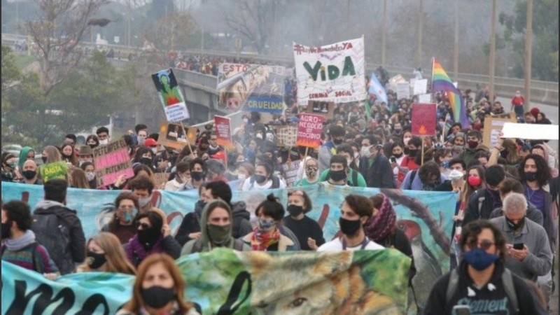 Los manifestantes discutirán un posible nuevo corte en la conexión vial con Entre Ríos.