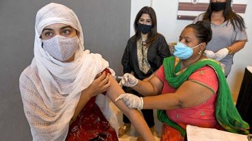 India ya registró más de 1.500 casos de coronavirus de la variante Ómicron.