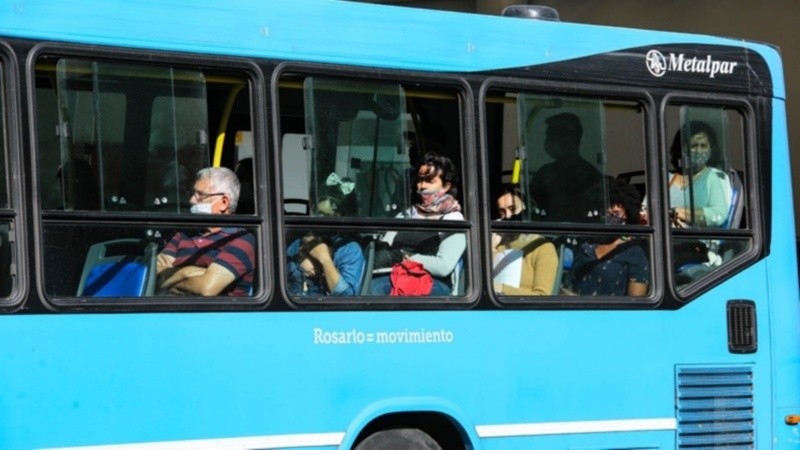 Al menos en lugares cerrados o con gente se sigue recomendando el uso del barbijo.