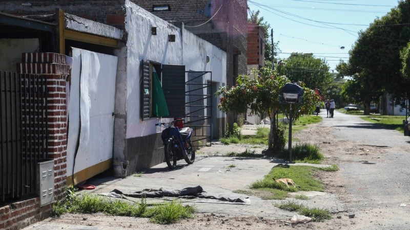 La vivienda donde fue asesinado Coronel en el verano de 2022.