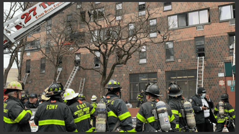 Unos 200 bomberos participaron del operativo.