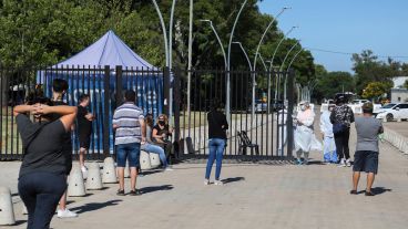 Los centros de hisopados de Rosario continuarán funcionando con turnos y sin restricciones.