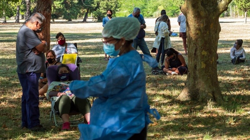 El total de infectados trepa a 6.793.119 desde el inicio de la pandemia.