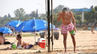 Un poco de agua para refrescar el cuerpo del calor.