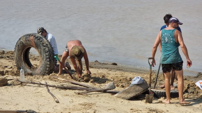 La jornada de limpieza fue realizada este sábado a la mañana.