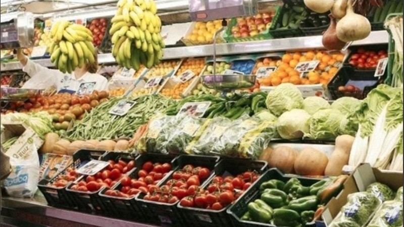 Los productos con mayor suba mensual en sus brechas fueron: calabaza (+144,2%), pimiento rojo (+35,2%), pera (+22,8%) y pollo (+18,1%)