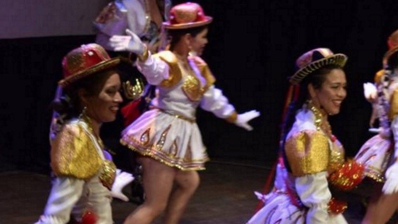 Taller de danzas folclóricas latinoamericanas