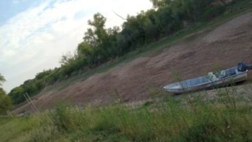 Isleños piden dragar la zona por la bajante del Paraná