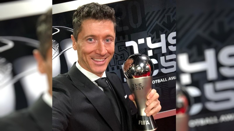 El polaco superó al rosarino y se quedó con el segundo The Best consecutivo.