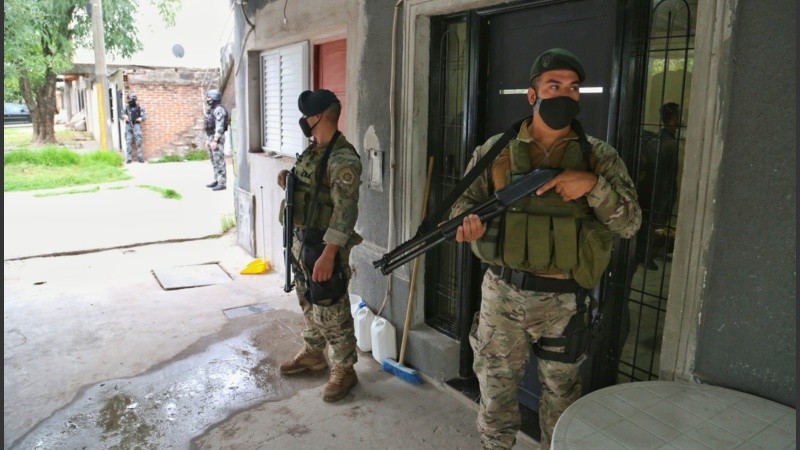 Allanamientos de la TOE y la AIC.