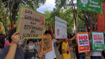 La concentración este miércoles en la plaza 25 de Mayo.