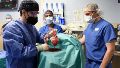 El cirujano paquistaní que realizó el primer xenotrasplante participará de un webinar de la SAT