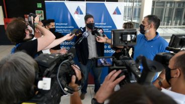 Edery en la conferencia de prensa que brindó este lunes tras ser amenazado por Verdún