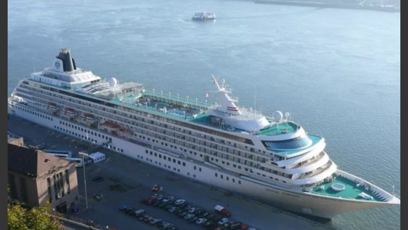La empresa naviera cambió su decisión ante la presentación de la orden judicial y dio a conocer que el barco sería desviado a Bimini, en Bahamas.