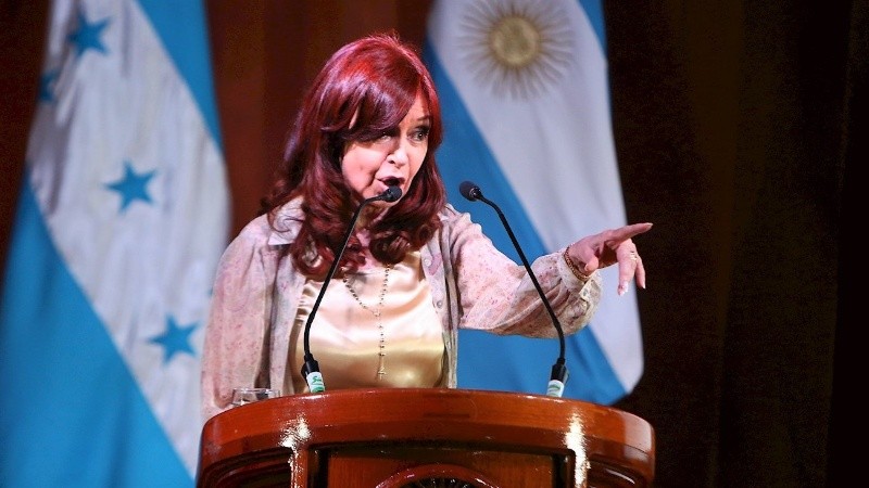 Cristina Kirchner repasó problemáticas históricas de América Latina.