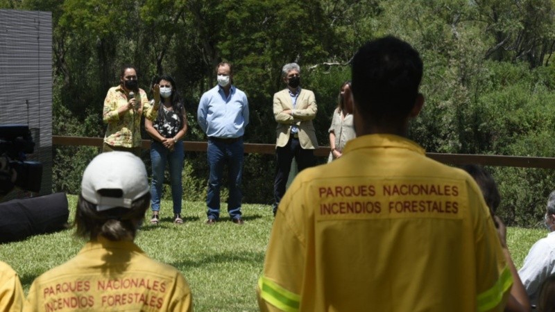 La presentación de los nuevos faros de detección en la zona de islas