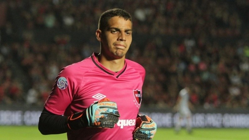 Alan Aguerre jugó más de tres temporadas con la camiseta rojinegra.