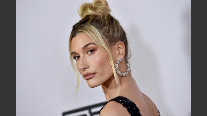 La modelo Hailey Baldwin es una de las celebridades que más utiliza este estilo de peinado