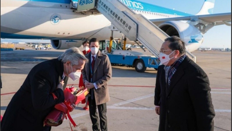 El presidente dejó Rusia y ya está en China en el marco de su gira