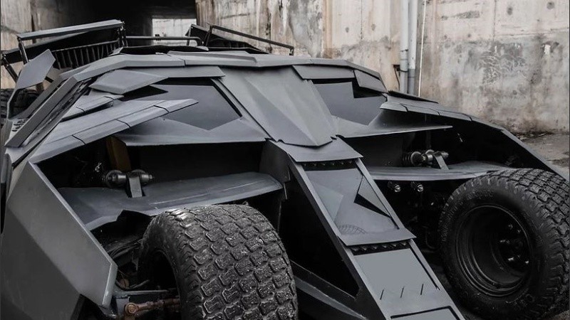 El diseño se basa en un motor eléctrico con una batería de iones de litio.