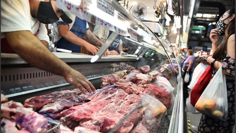 Los precios de la carne cerraron 2021 con una suba de 53,7 por ciento, 2,8 puntos porcentuales sobre la inflación del 50,9 por ciento