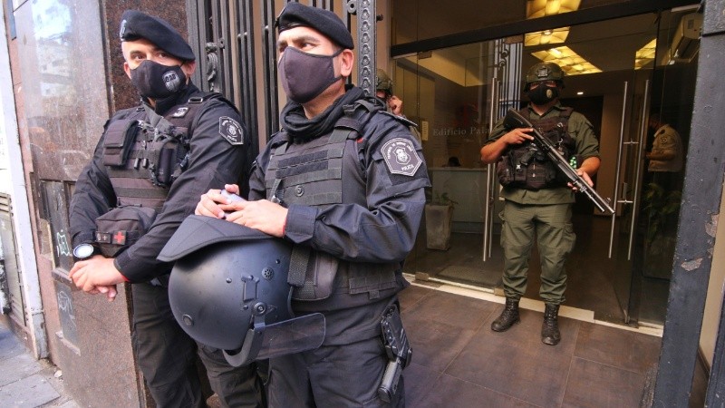 Los allanamientos fueron ordenados por un juez de Campana.