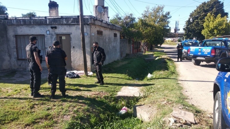El crimen ocurrió en Chávez y Bernardi, zona sur de la ciudad.