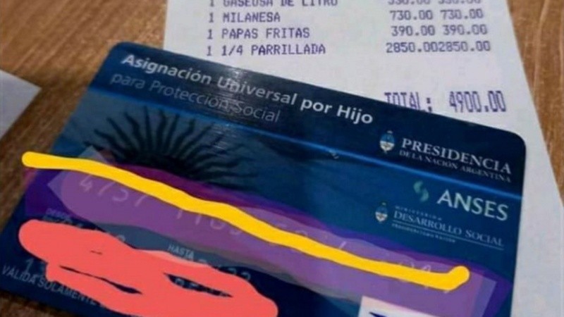 La imagen del repudiable posteo del dueño del restaurante
