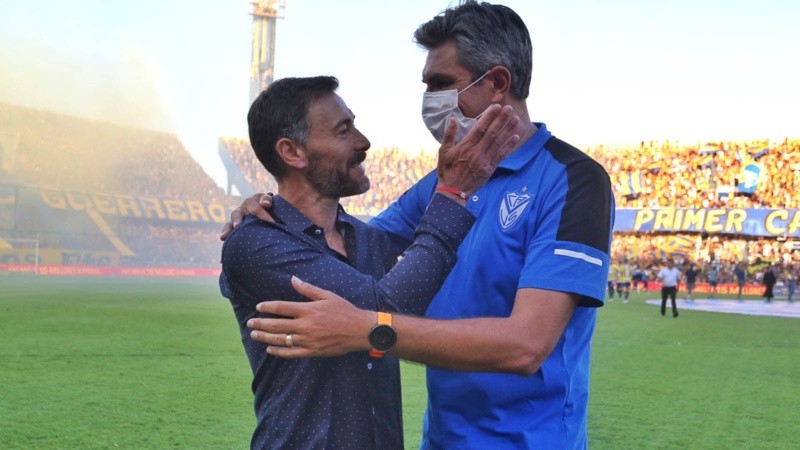 El Kily y Pellegrino fueron compañeros en Valencia, donde fueron finalistas de la Champions League. 