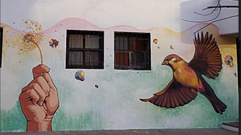 Uno de los murales realizados por el equipo docente, en la ciudad de Rosario.