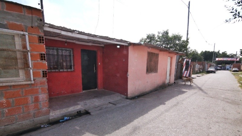 El menor salía de su casa en barrio Ludueña al momento que se producía la balacera. 