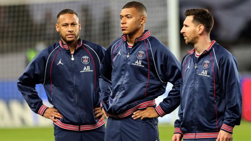 Lionel Messi volvió a formar trío de ataque con Neymar y Mbappé.