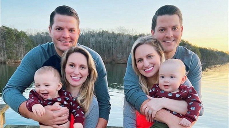 Brittany y Briana conocieron a Josh y Jeremy en un festival de gemelos.