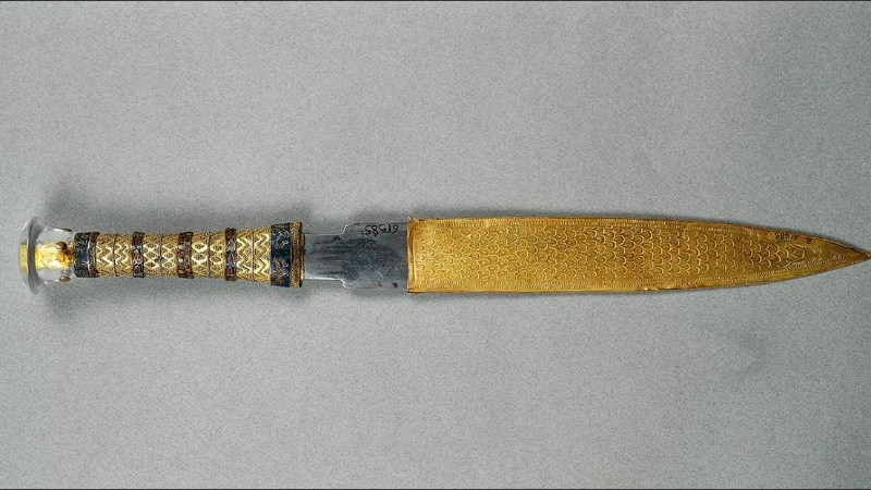 La procedencia extraterrestre del material de la daga fue confirmada en 2016 por un grupo de científicos