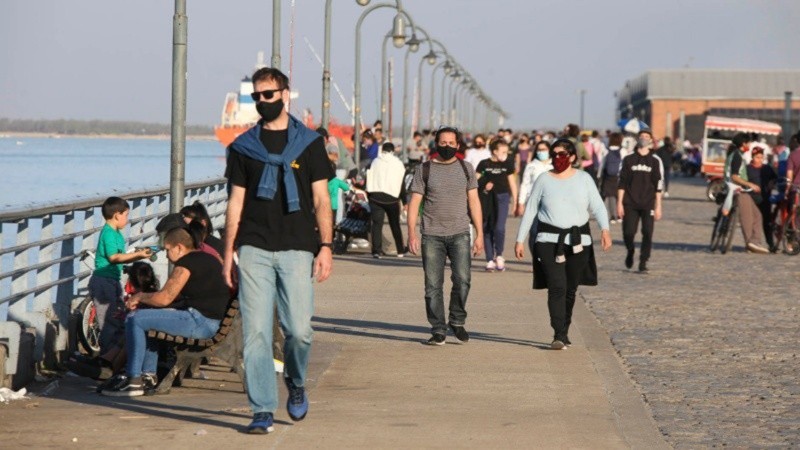 La tasa de positividad sigue siendo baja en la ciudad y la provincia.